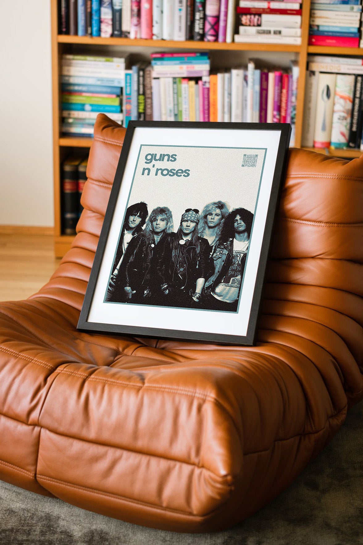 Guns N' Roses QR Kodlu Müziğin Devleri Koleksiyonu Siyah Çerçeveli Tasarım Tablo