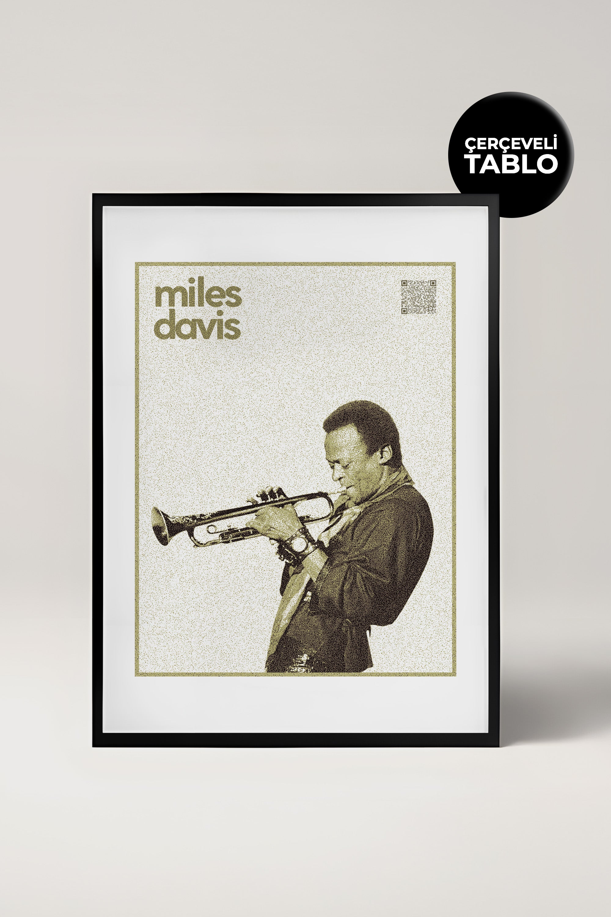 Miles Davis QR Kodlu Müziğin Devleri Koleksiyonu Siyah Çerçeveli Tasarım Tablo